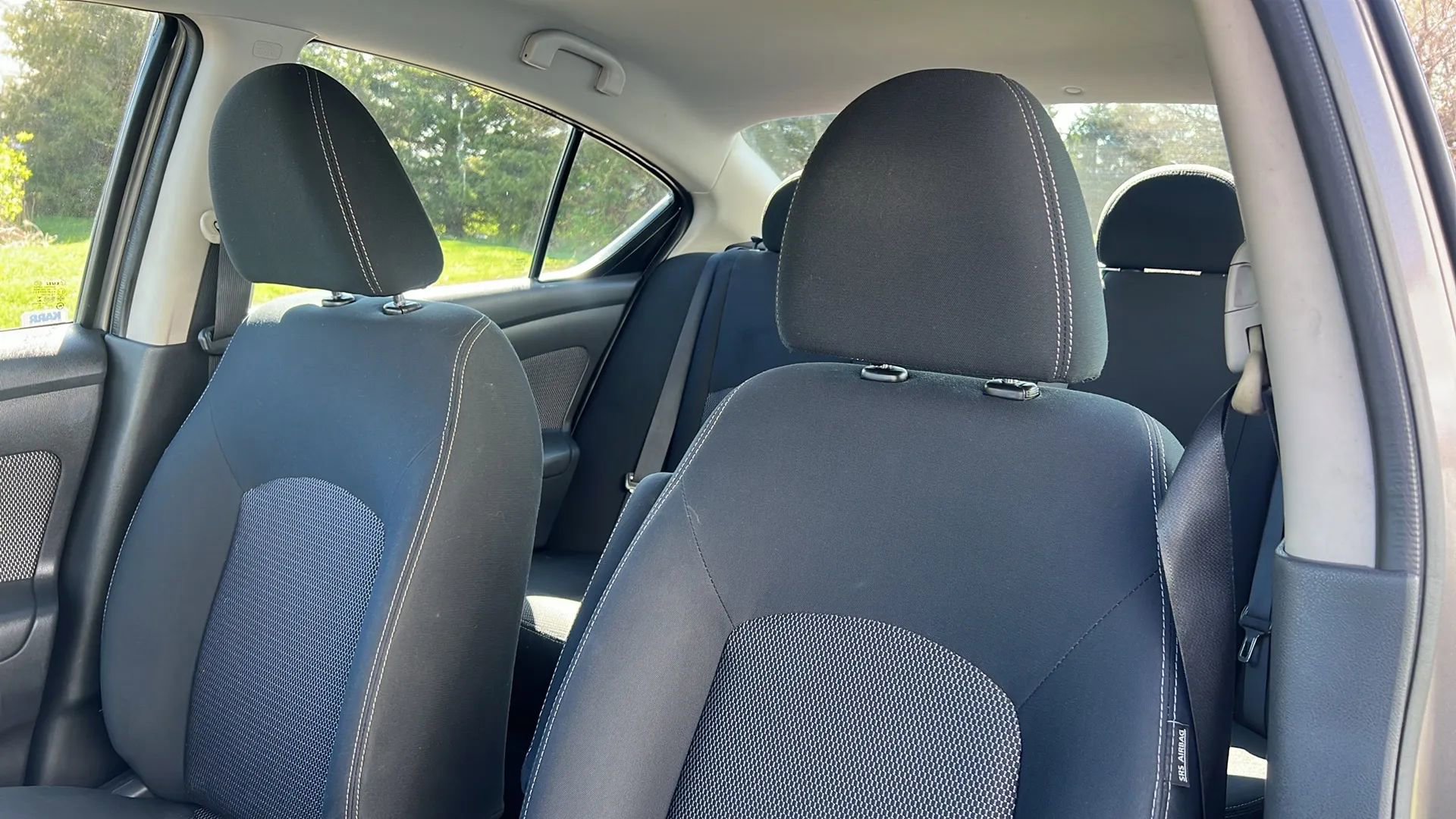 Used 2016 Nissan Versa SV image 11