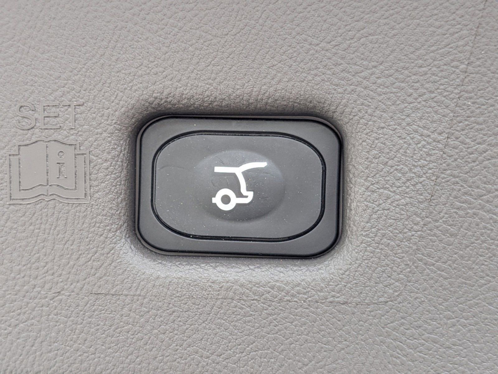 Certified 2023 Lincoln Nautilus Reserve w/ Equipment Group 201A image 8