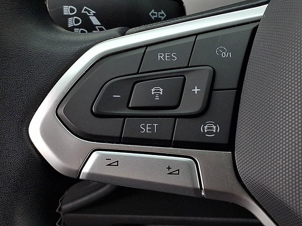 Used 2022 Volkswagen Atlas SE w/ Panoramic Sunroof Package image 21