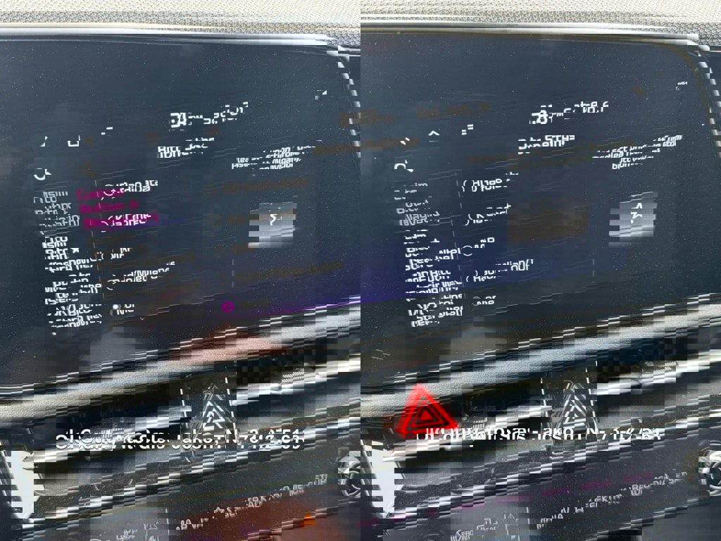 Used 2023 Kia Niro EX Touring image 67