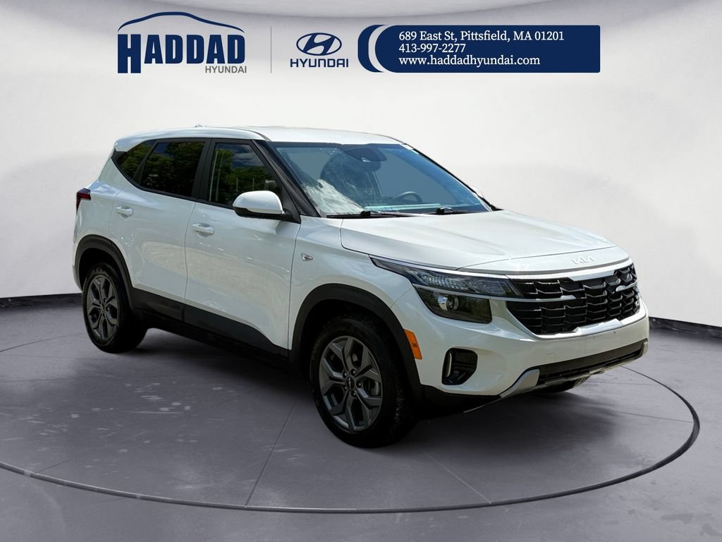 Used 2025 Kia Seltos LX AWD/4WD image 7