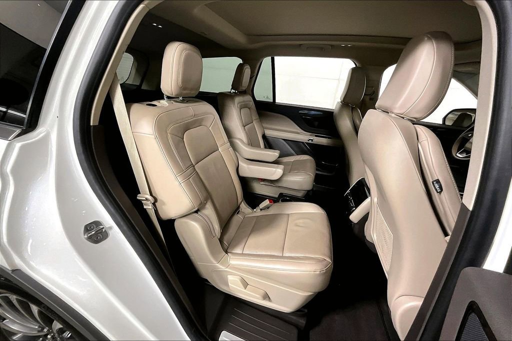 Used 2021 Lincoln Aviator Reserve w/ Equipment Group 201A image 27