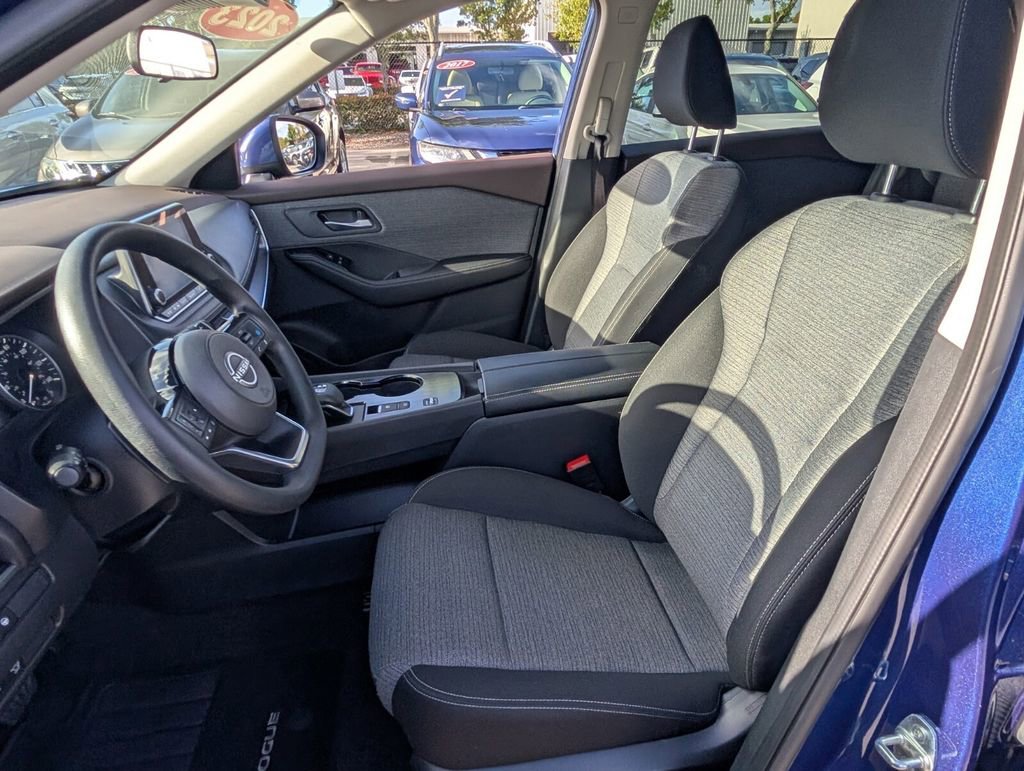 Certified 2023 Nissan Rogue SV image 10