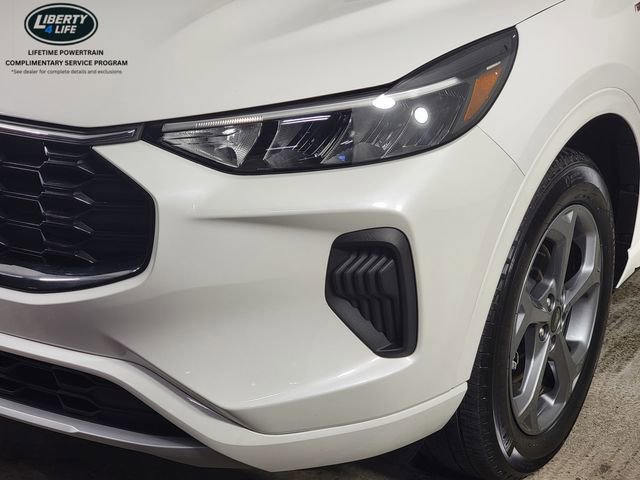 Certified 2024 Ford Escape ST-Line w/ Tech Pack #1 AWD/4WD image 10