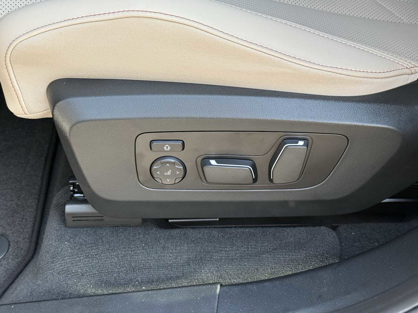 New 2025 BMW X3 xDrive30i w/ Premium Package image 22