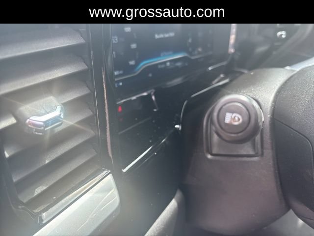 Used 2023 Chevrolet Silverado 1500 LT AWD/4WD image 15