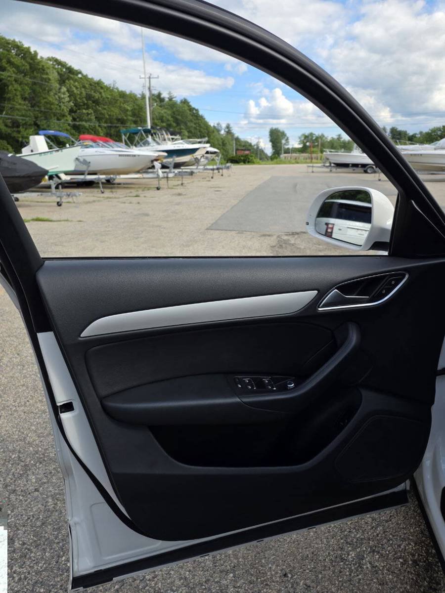 Used 2017 Audi Q3 2.0T Premium FWD image 13