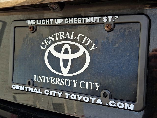 Used 2016 Toyota Camry SE FWD image 30