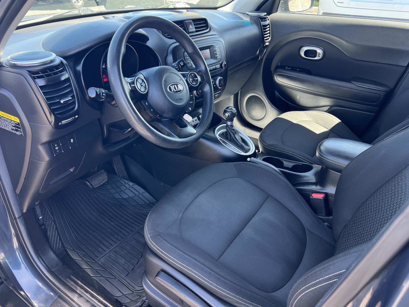 Used 2014 Kia Soul + image 5