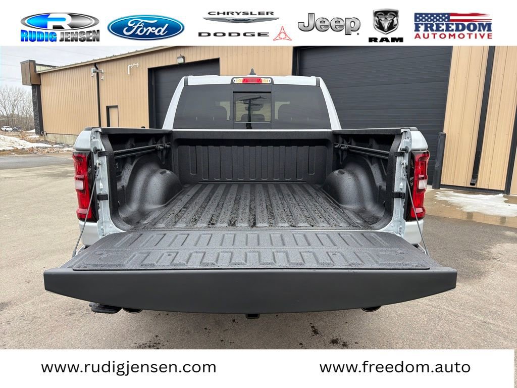 New 2026 RAM 1500 Big Horn AWD/4WD image 9