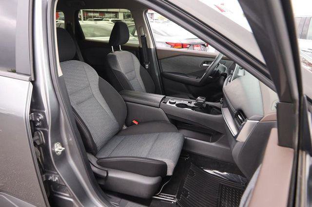 Used 2023 Nissan Rogue SV image 26