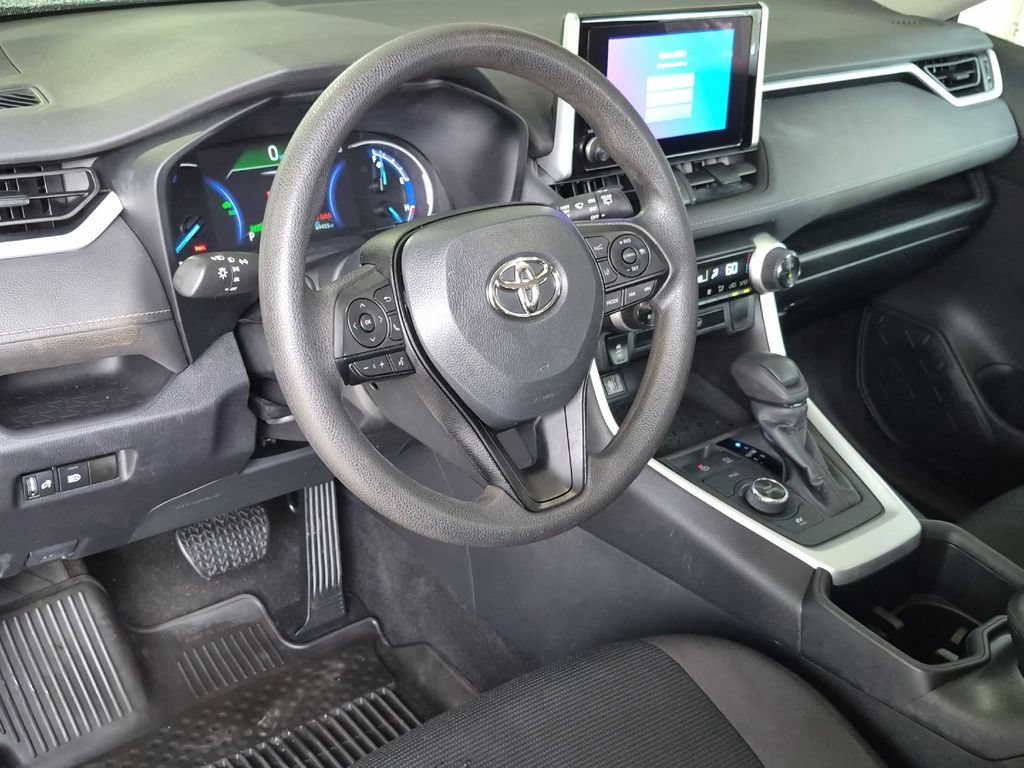 Used 2023 Toyota RAV4 LE AWD/4WD image 10