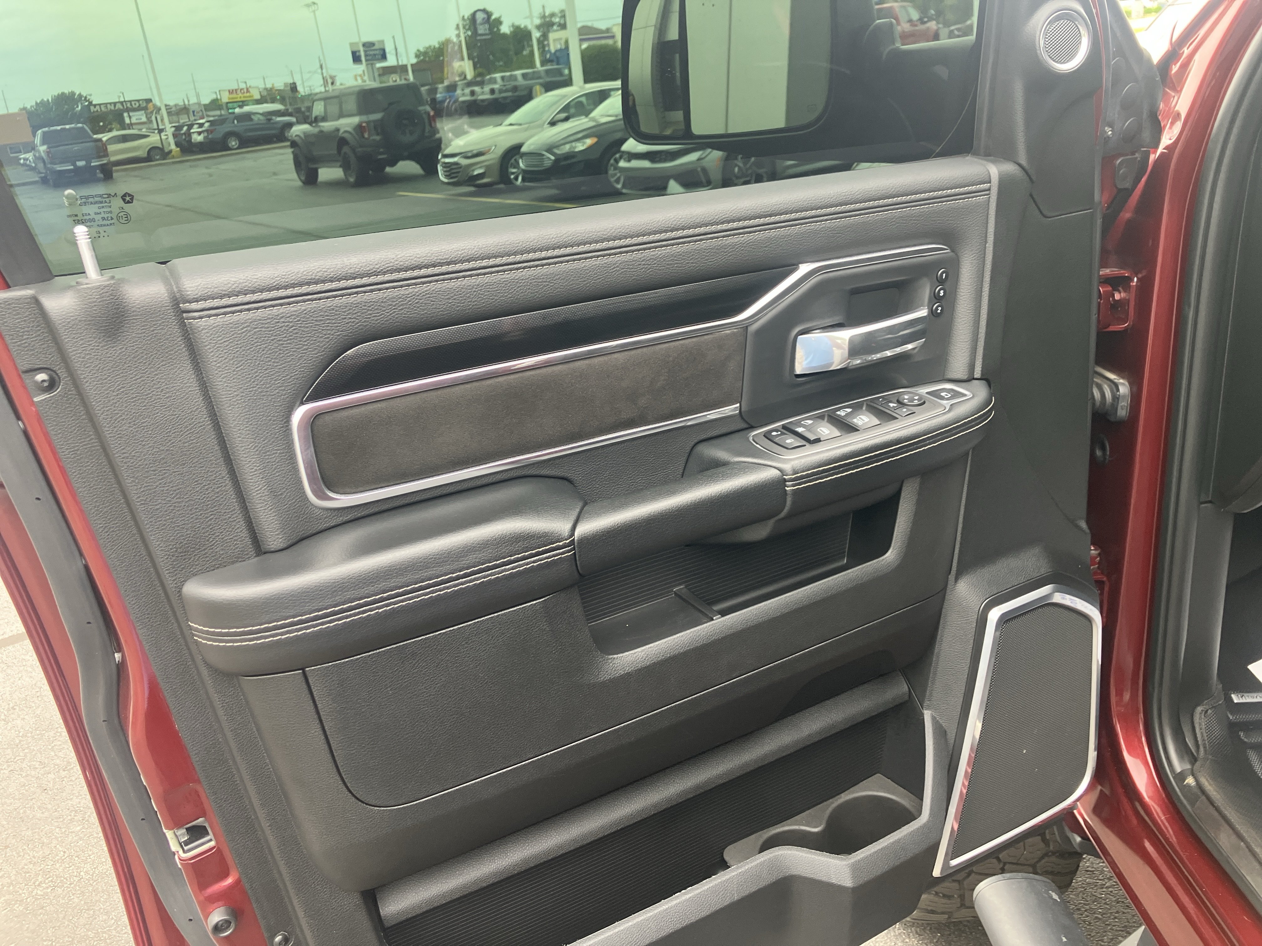 Used 2022 RAM 2500 Laramie AWD/4WD image 15