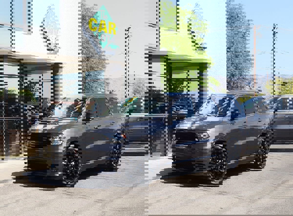 Used 2018 Dodge Durango R/T w/ Blacktop Package image 2