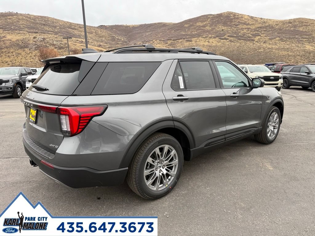 Used 2026 Ford Explorer Active w/ Active Comfort Package AWD/4WD image 5