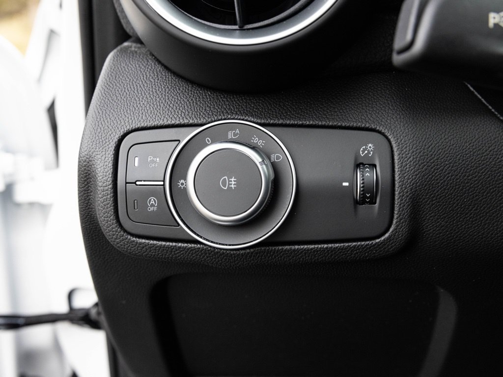 New 2026 Alfa Romeo Giulia AWD w/ Driving Assist Package image 27