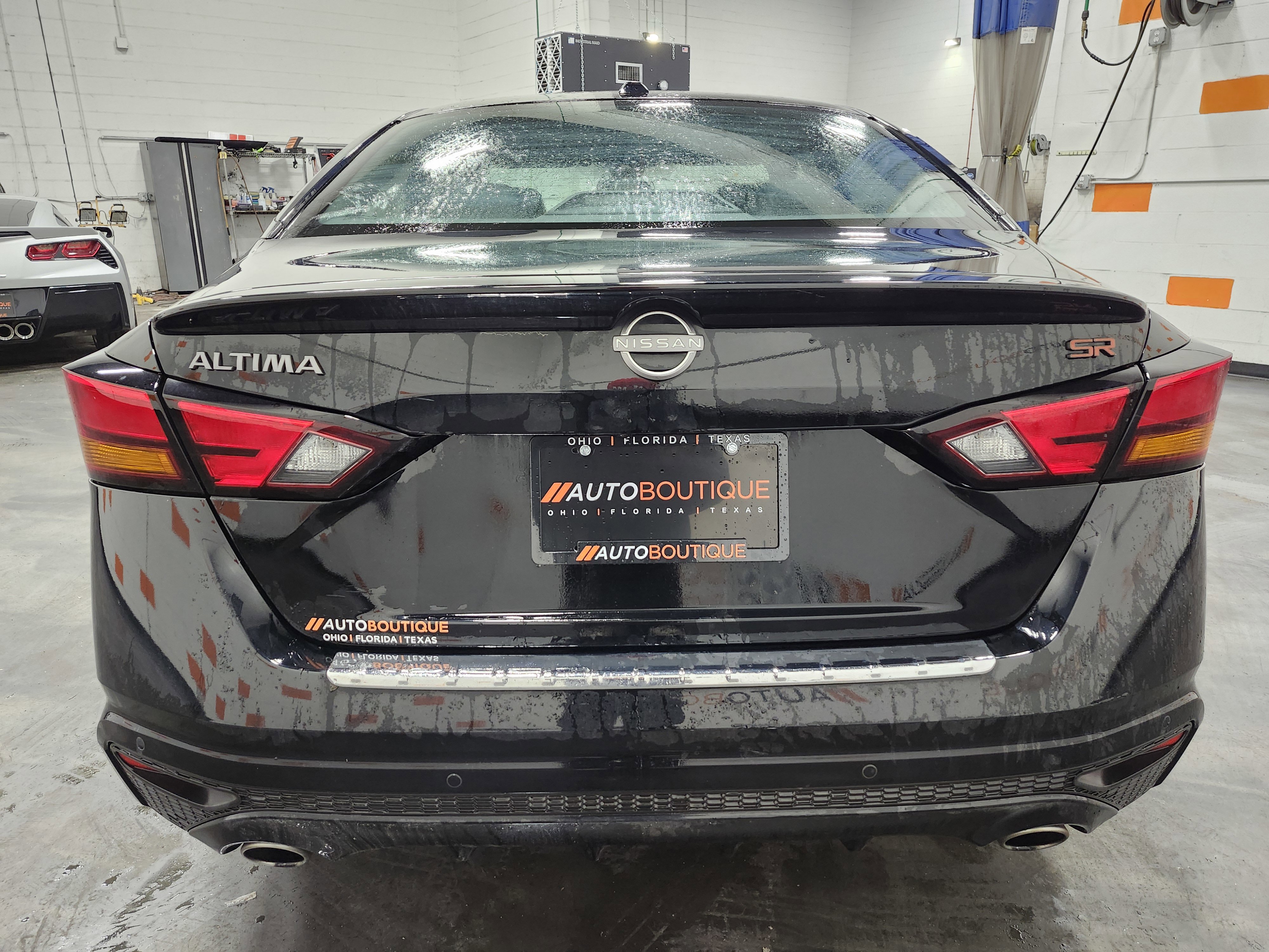 Used 2023 Nissan Altima 2.5 SR w/ SR Premium Package image 18