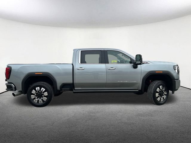 Used 2024 GMC Sierra 3500 Denali w/ Denali Reserve Package image 15