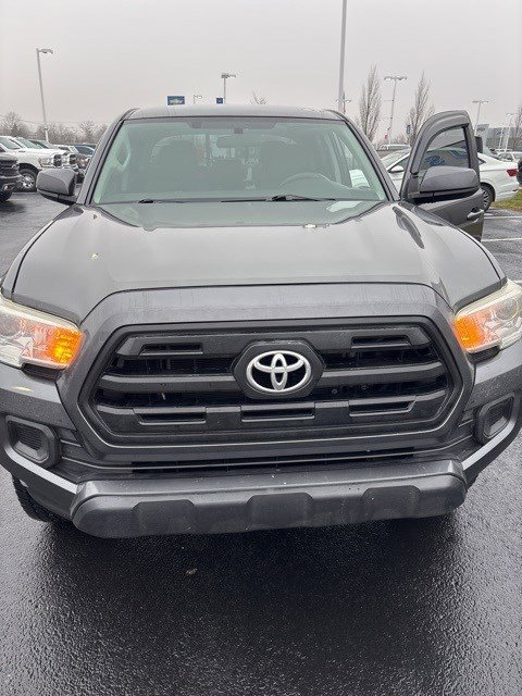 Used 2017 Toyota Tacoma SR w/ Tow Package image 2