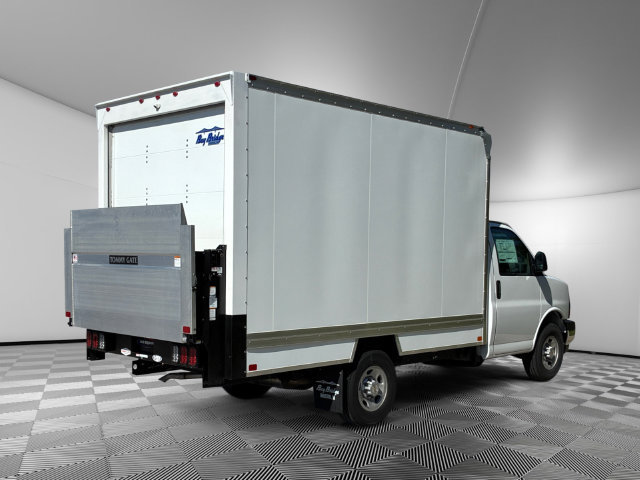 New 2026 Chevrolet Express 3500 w/ Power Convenience Package RWD image 5