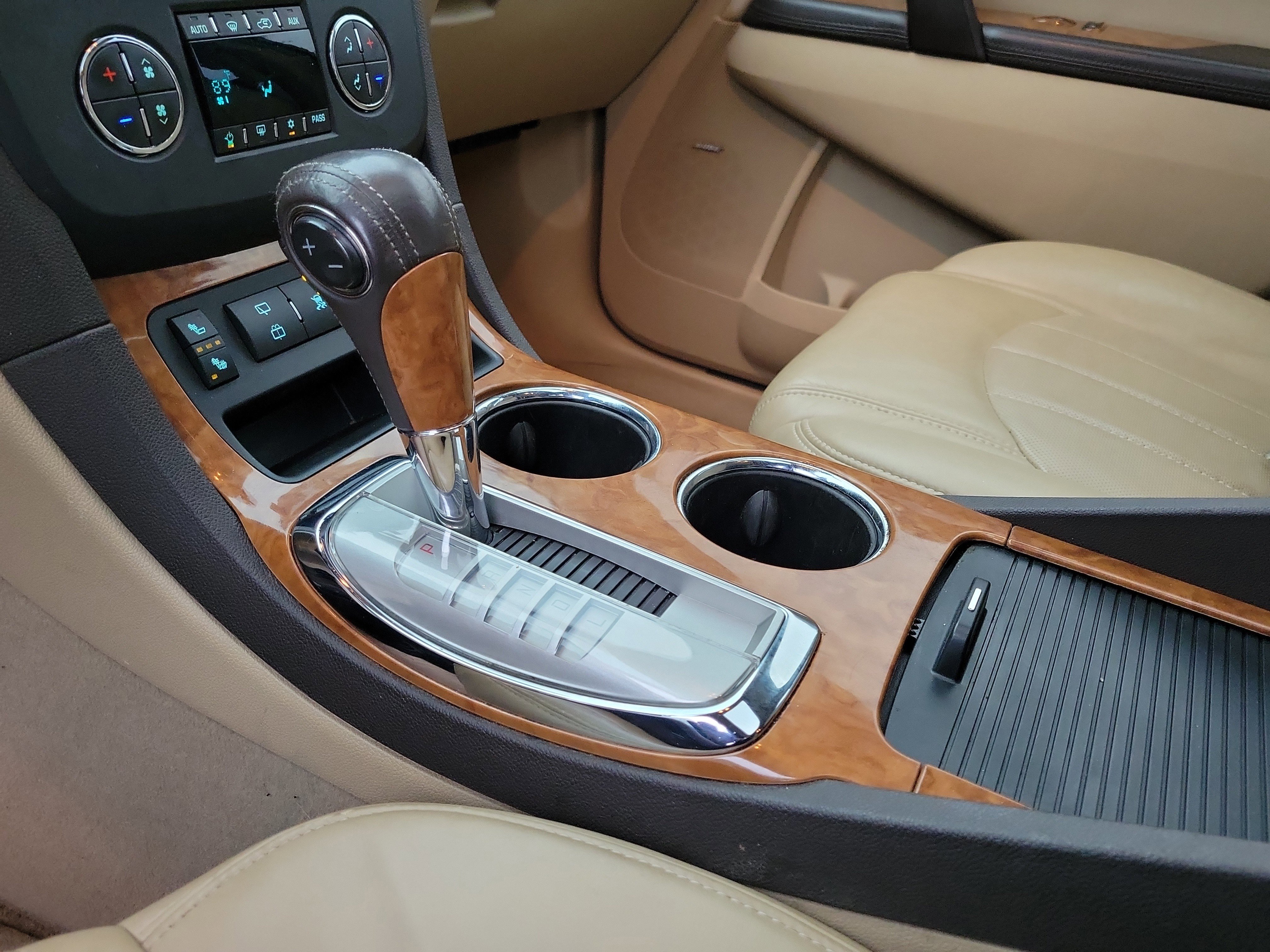 Used 2008 Buick Enclave CXL w/ Entertainment Package #1 image 29