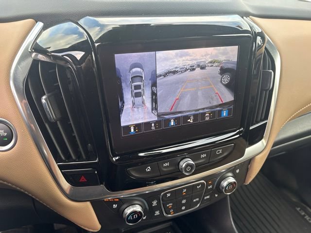 Used 2023 Chevrolet Traverse Premier FWD image 15