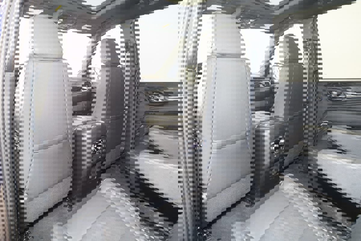 Used 2021 GMC Yukon Denali w/ Denali Premium Package image 49