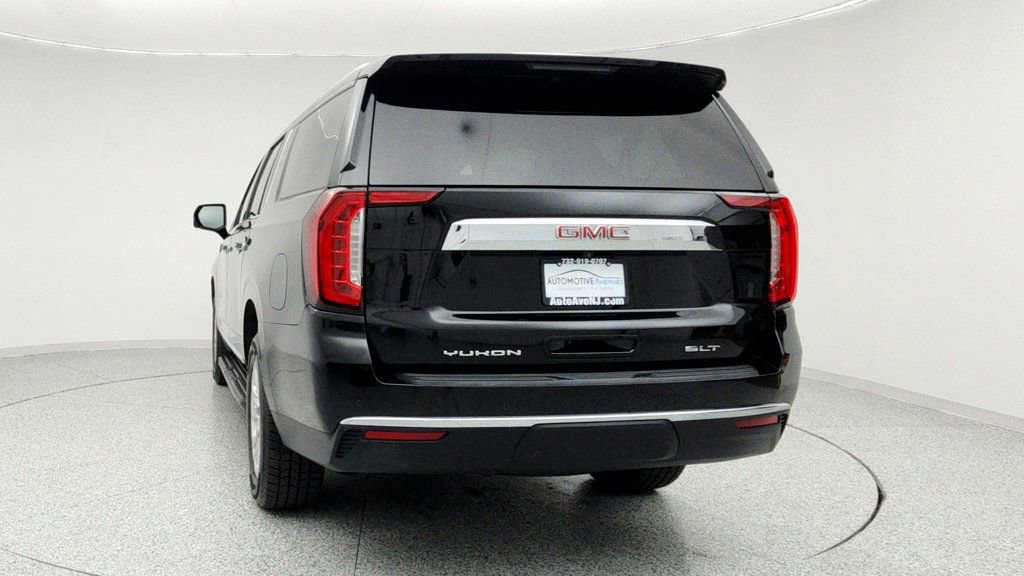Used 2022 GMC Yukon XL SLT w/ SLT Premium Package image 6