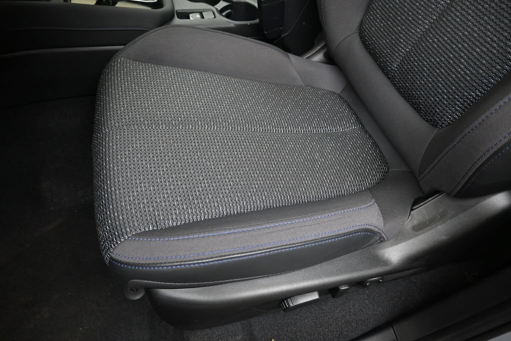 Certified 2025 Subaru Forester Premium AWD/4WD image 23