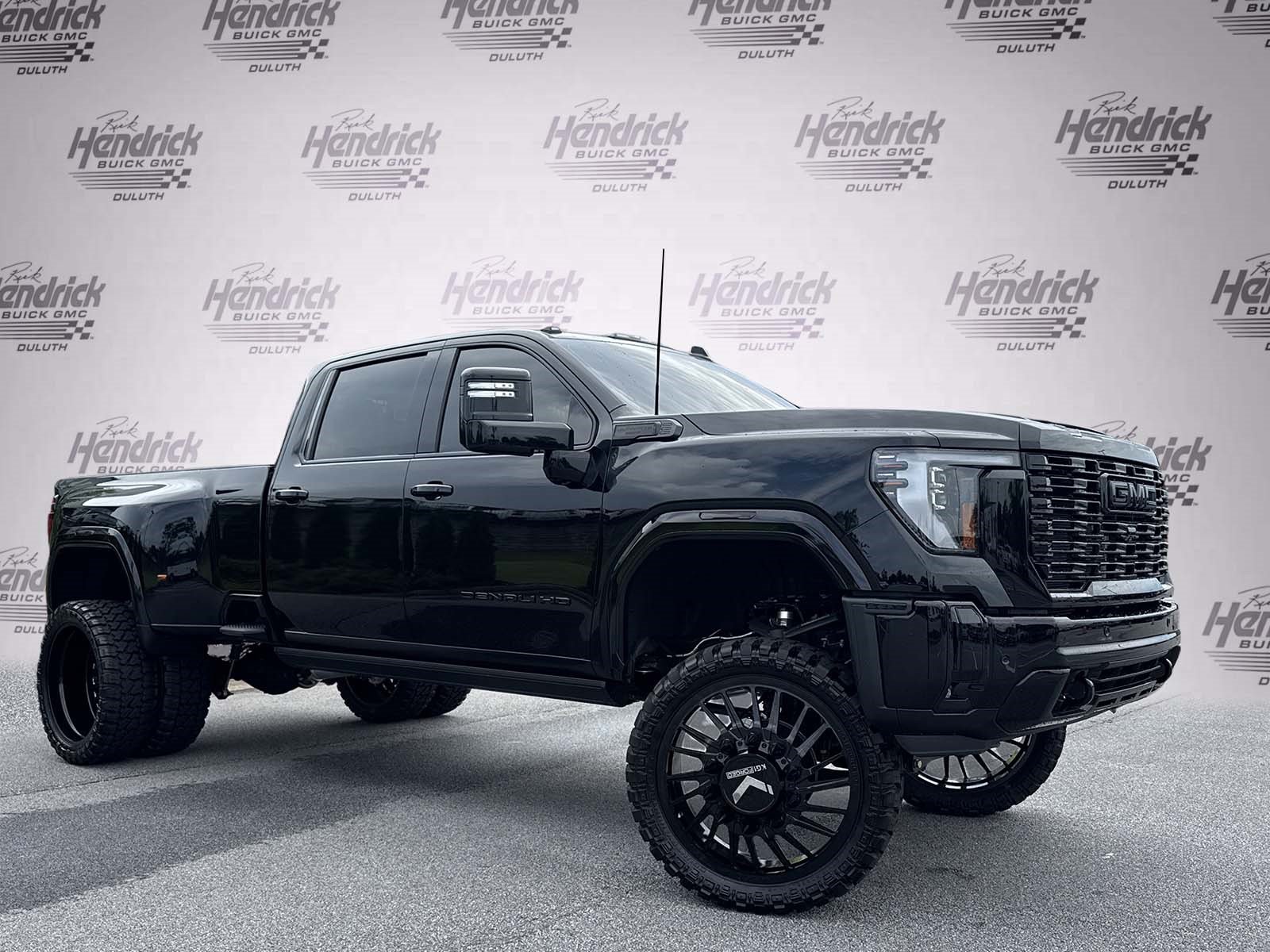 Used 2026 GMC Sierra 3500 Denali Ultimate AWD/4WD video 2