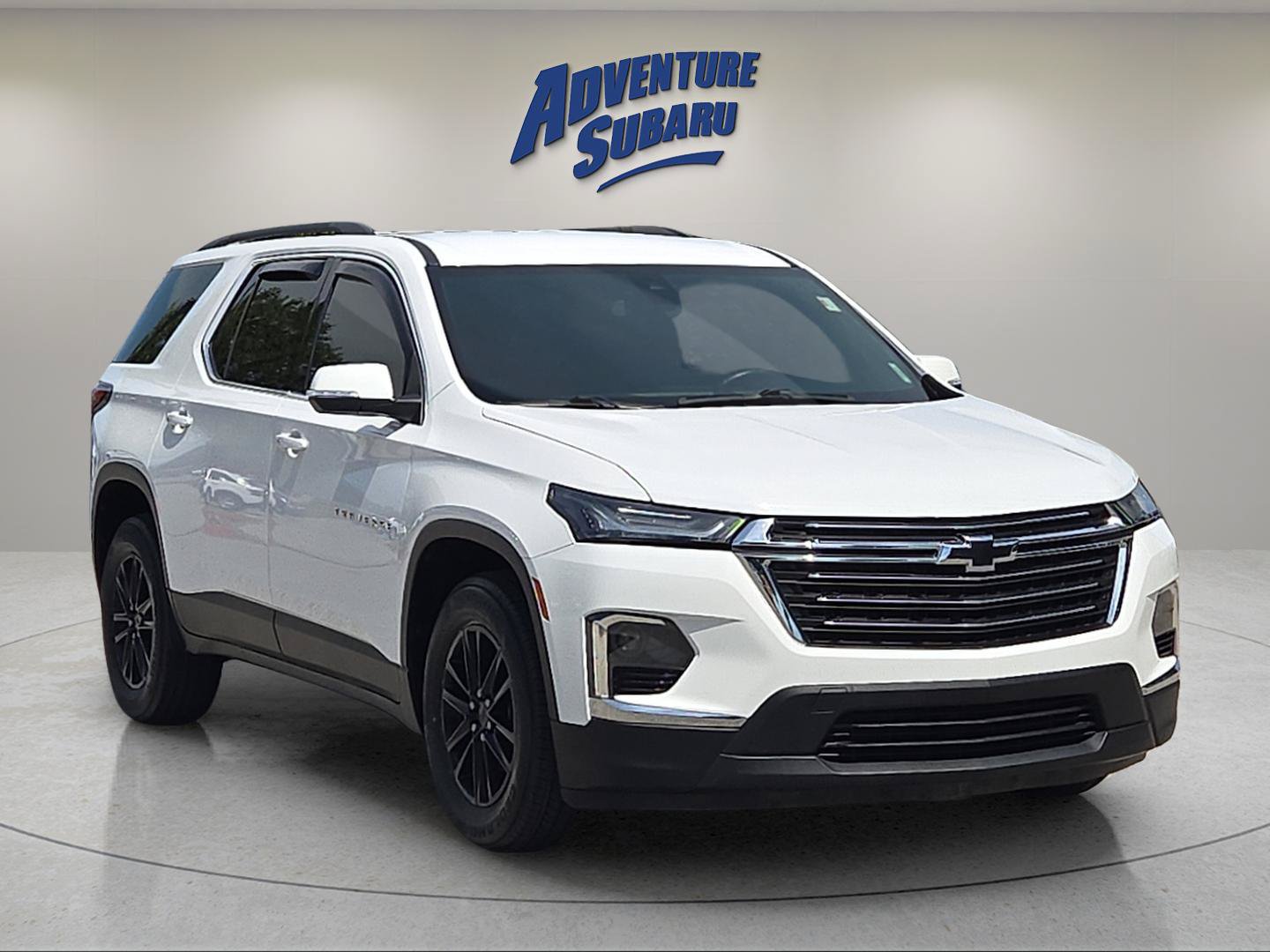 Used 2022 Chevrolet Traverse LT FWD image 1