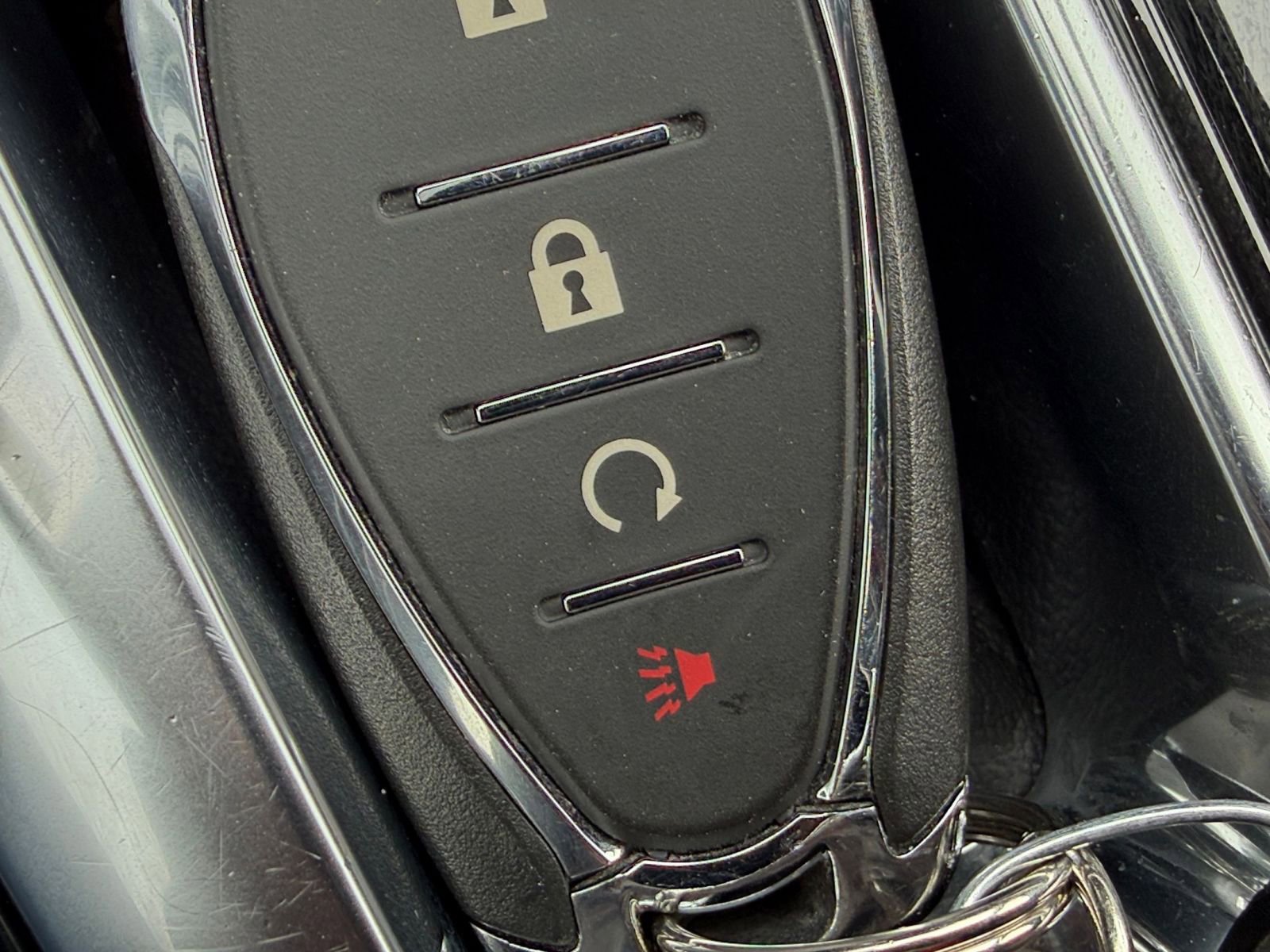 Used 2025 Chevrolet Trax LT image 23