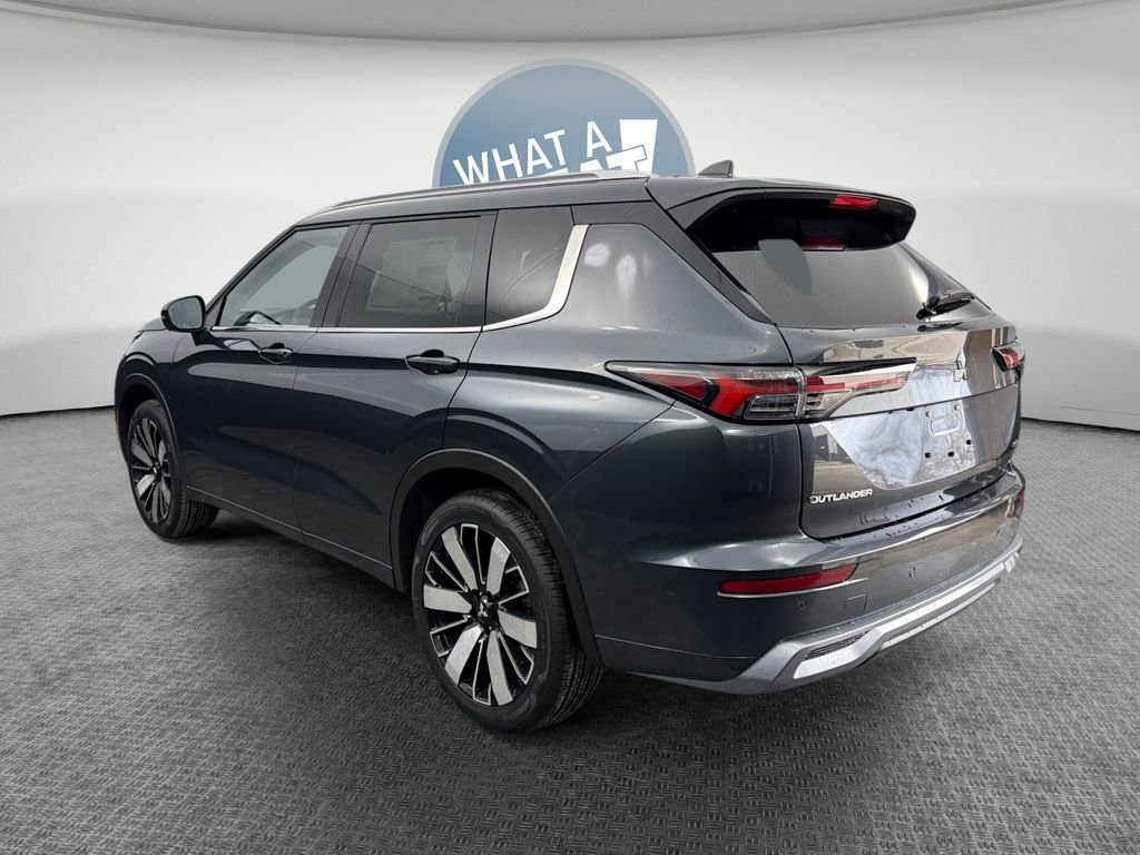 New 2026 Mitsubishi Outlander SEL image 6
