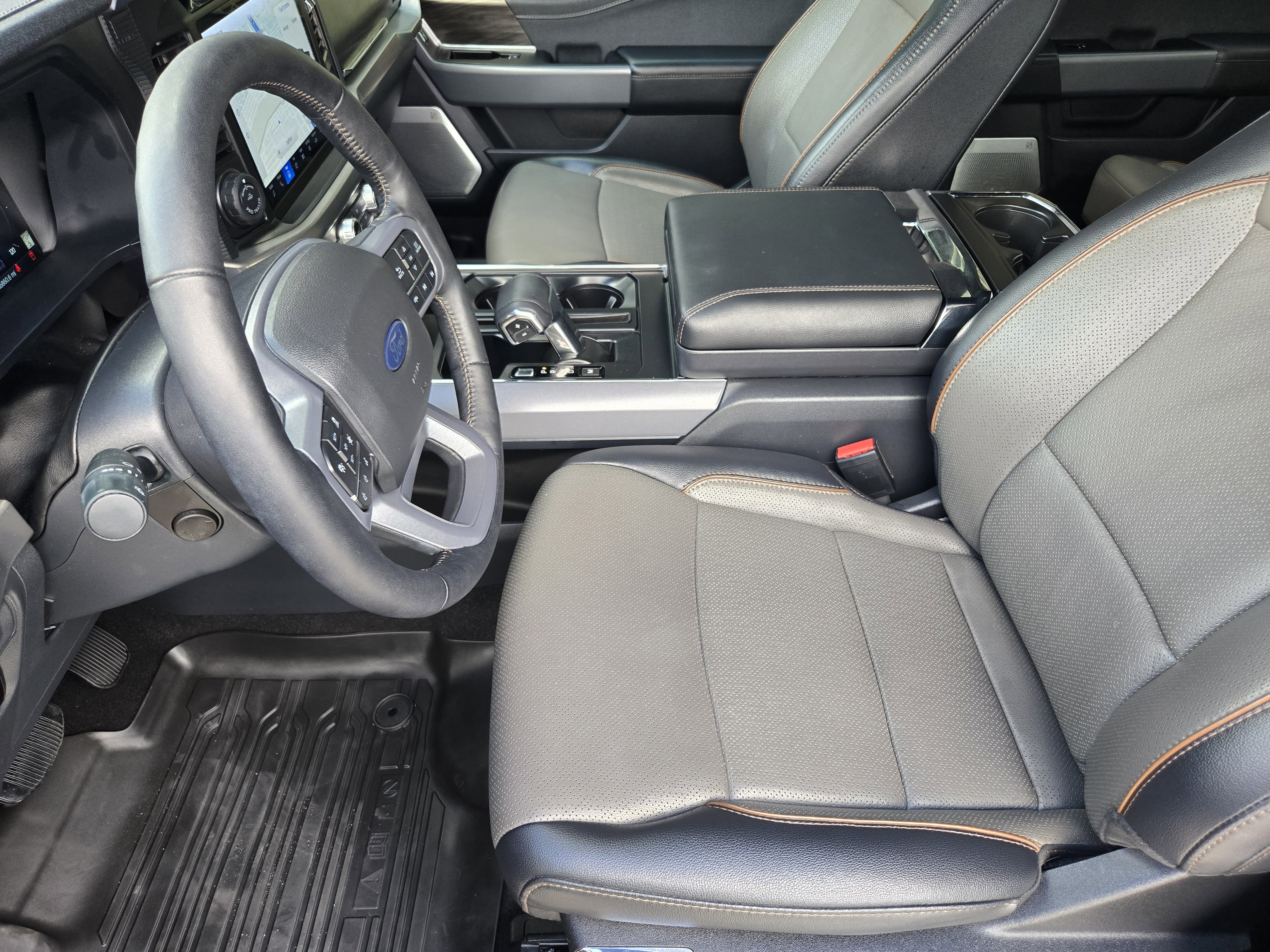 Used 2024 Ford F150 Lariat w/ Equipment Group 502A High image 9