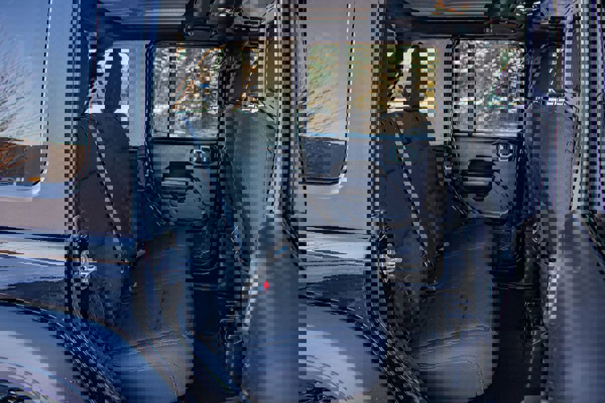 Used 2022 Jeep Wrangler Unlimited Sport image 17