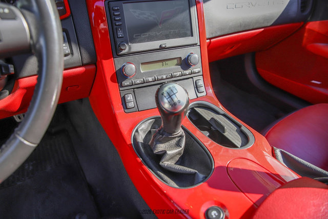 Used 2007 Chevrolet Corvette Convertible w/ Preferred Equipment Group RWD image 37