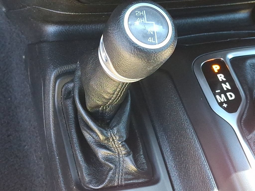 Used 2021 Jeep Wrangler Unlimited Sport AWD/4WD image 23