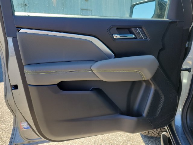 New 2026 Chevrolet Colorado ZR2 w/ Technology Package AWD/4WD image 19