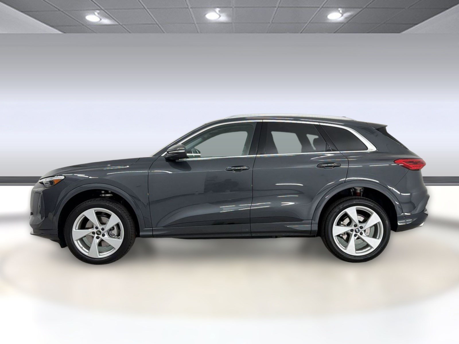 New 2026 Audi Q5 Premium Plus AWD/4WD image 2
