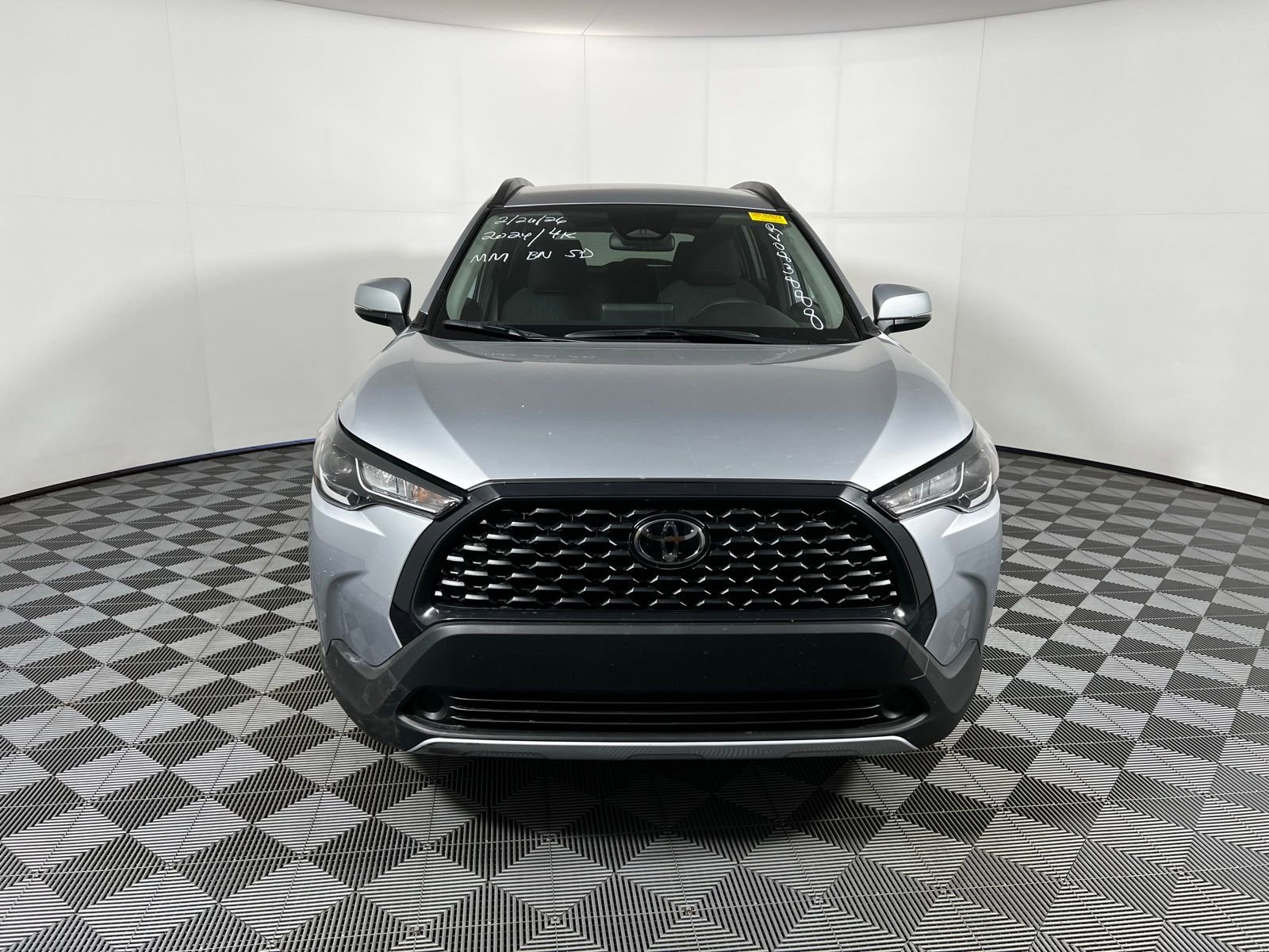 Certified 2024 Toyota Corolla Cross LE image 2