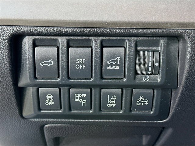 Used 2017 Subaru Outback 2.5i Limited image 21