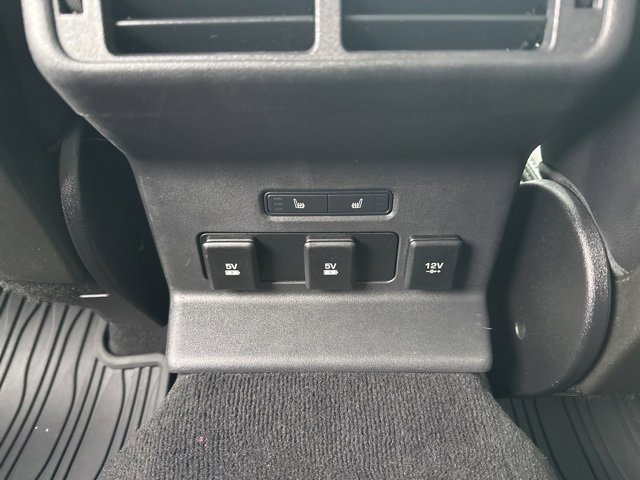 Used 2019 Land Rover Range Rover Velar R-Dynamic SE image 29