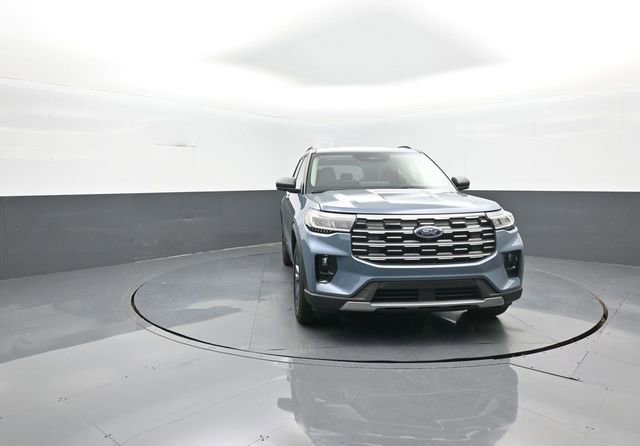 New 2026 Ford Explorer Active w/ Active Comfort Package image 2