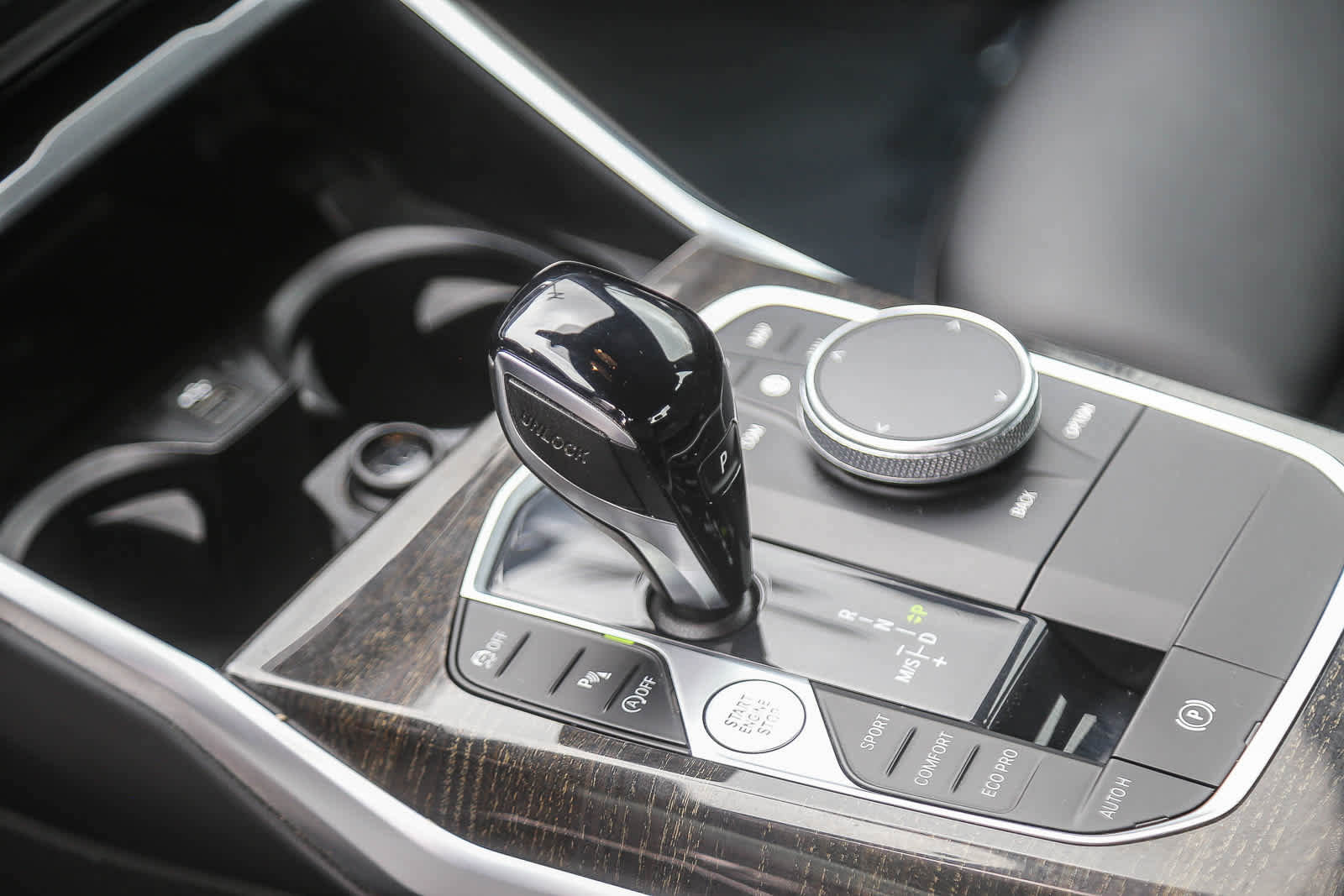 Used 2022 BMW 330i Sedan w/ Driving Assistance Package image 16