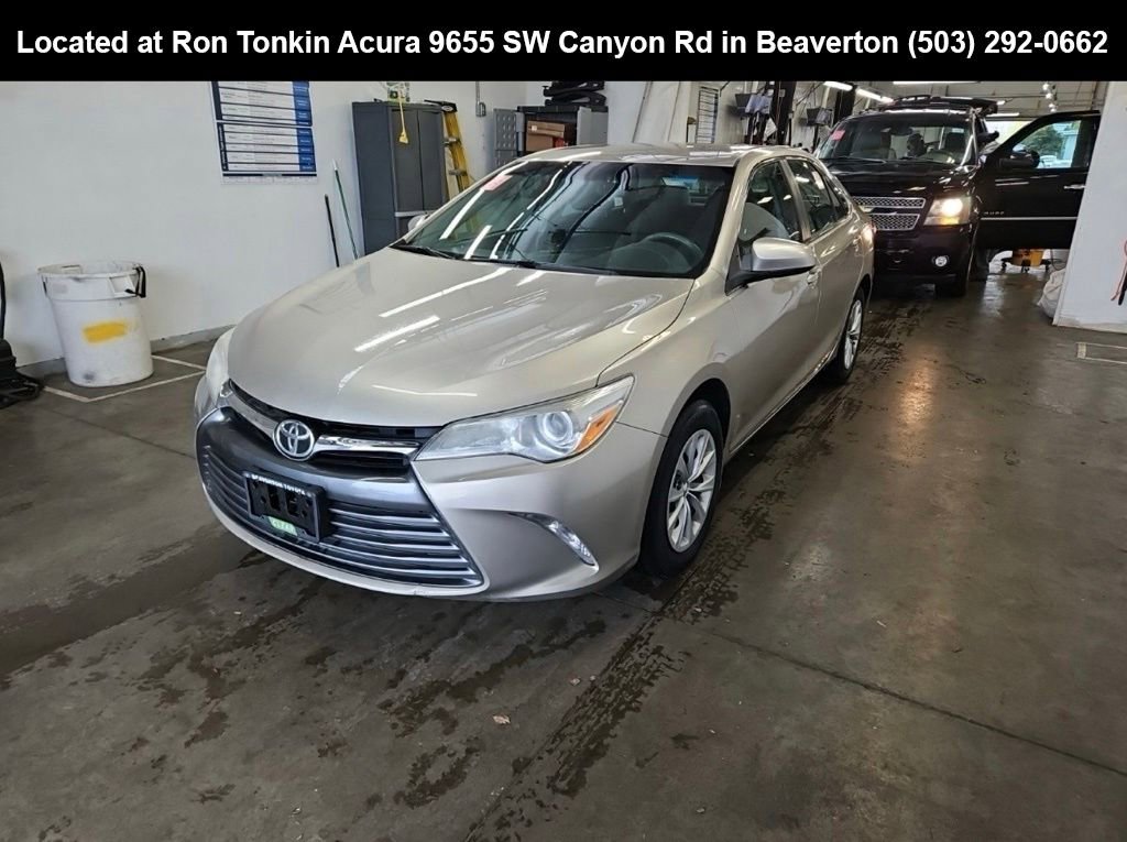 Used 2017 Toyota Camry LE FWD image 4