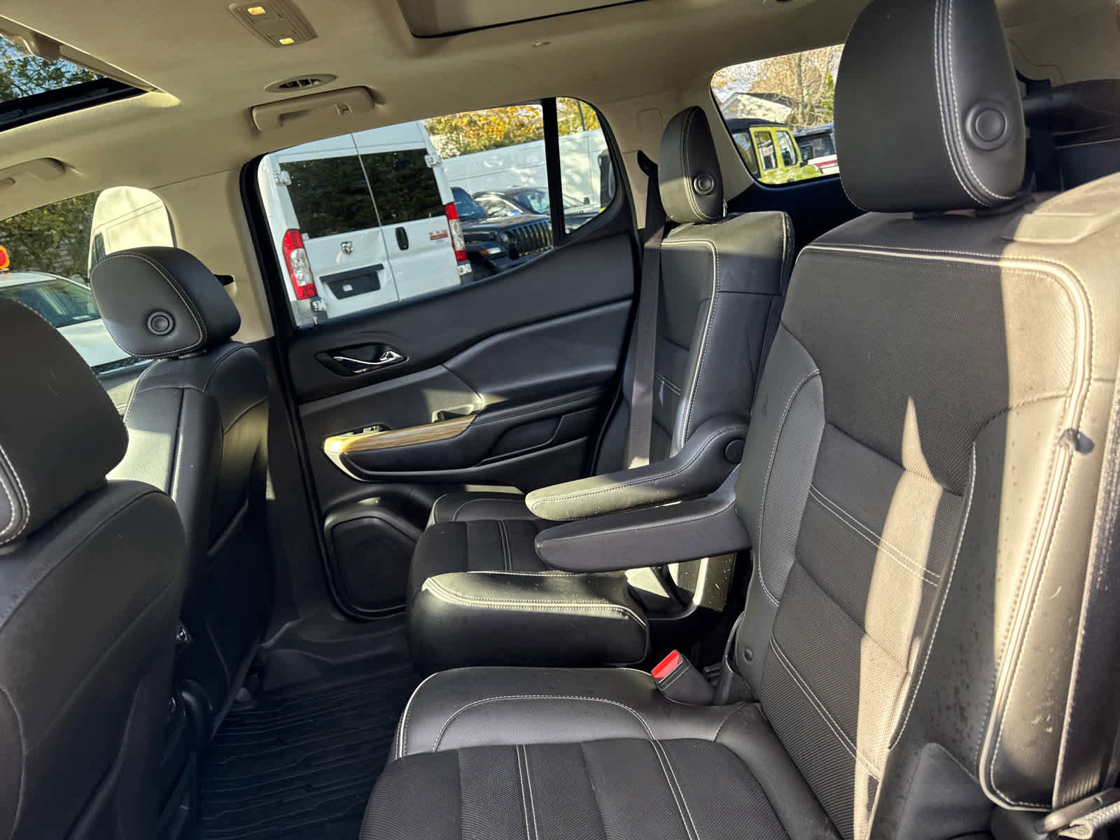 Used 2019 GMC Acadia Denali w/ Technology Package image 32