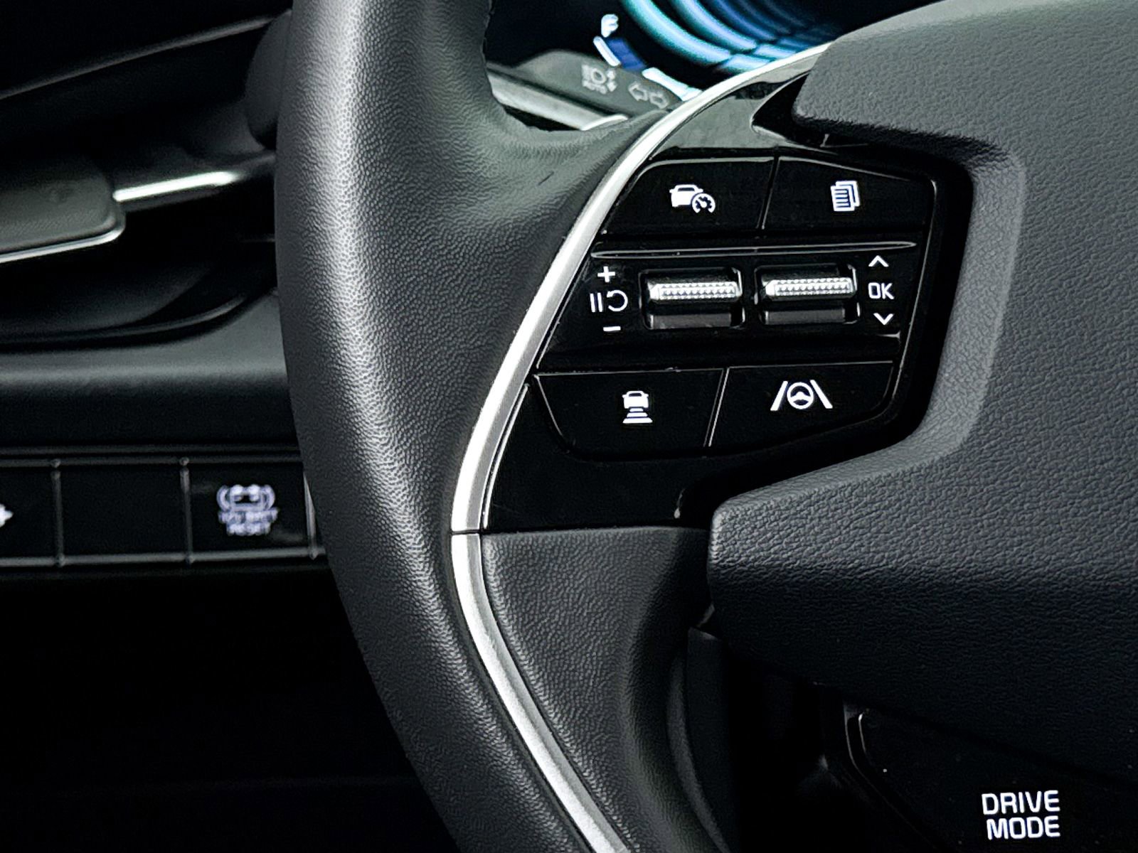 Certified 2025 Kia Niro EX image 35