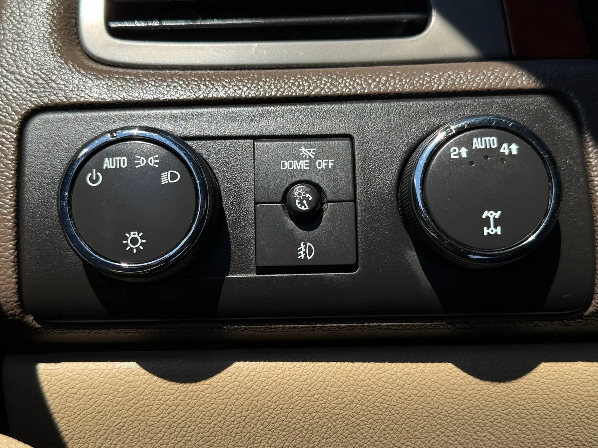 Used 2012 GMC Yukon SLT AWD/4WD image 27