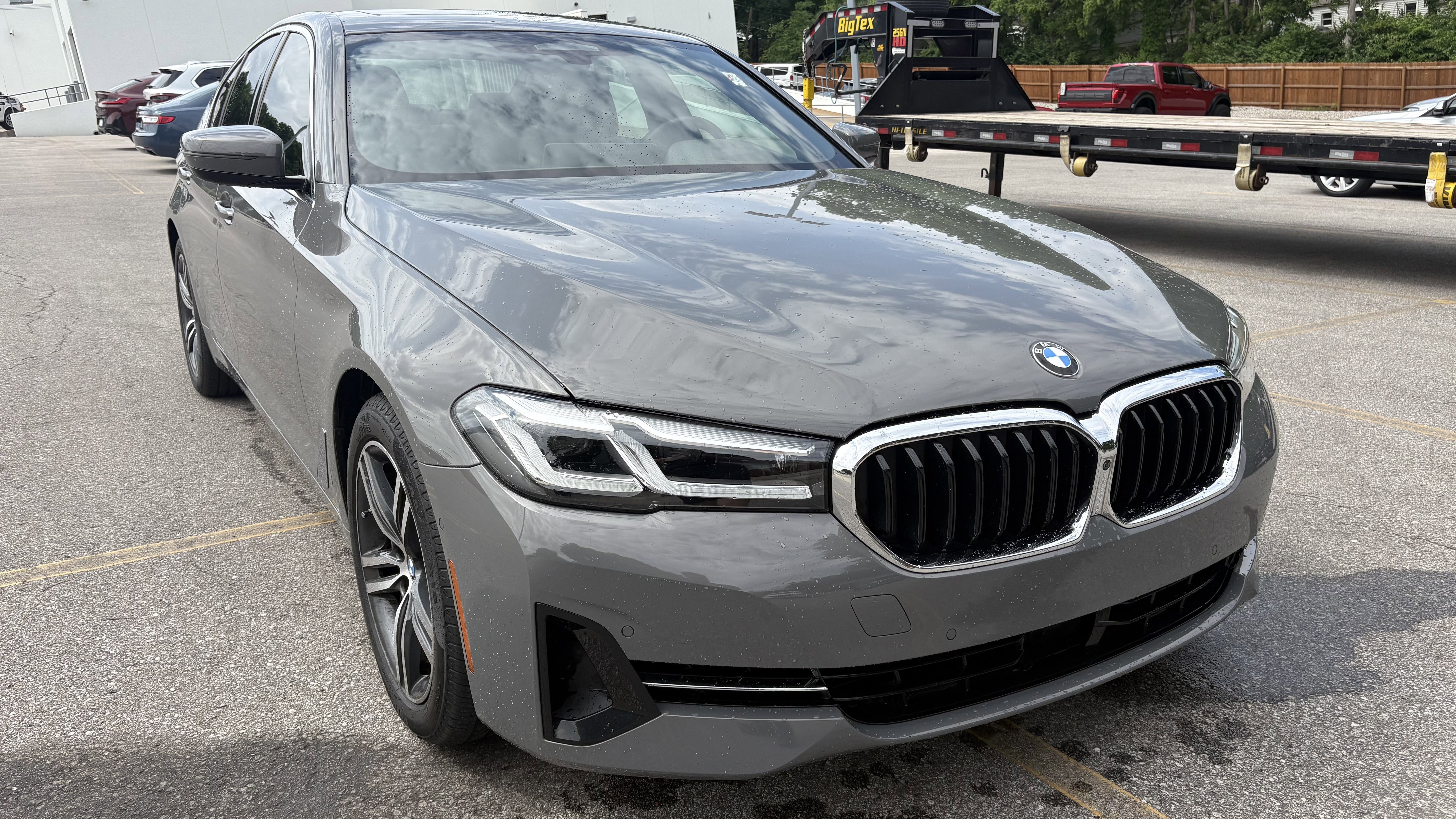 Used 2021 BMW 540i xDrive w/ Premium Package AWD/4WD image 2