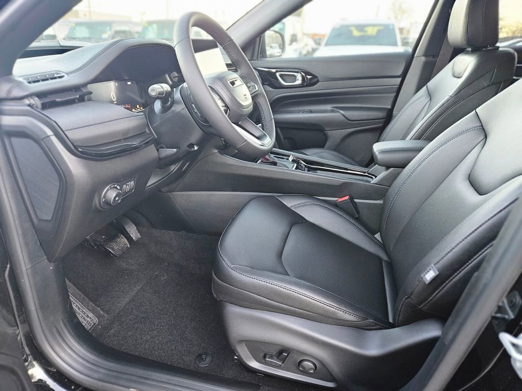 New 2026 Jeep Compass Limited w/ Sun, Sound & Navigation Group image 14